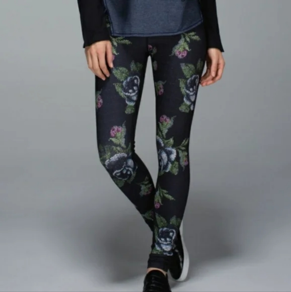 Rare Lululemon wunder under high rise floral leggings